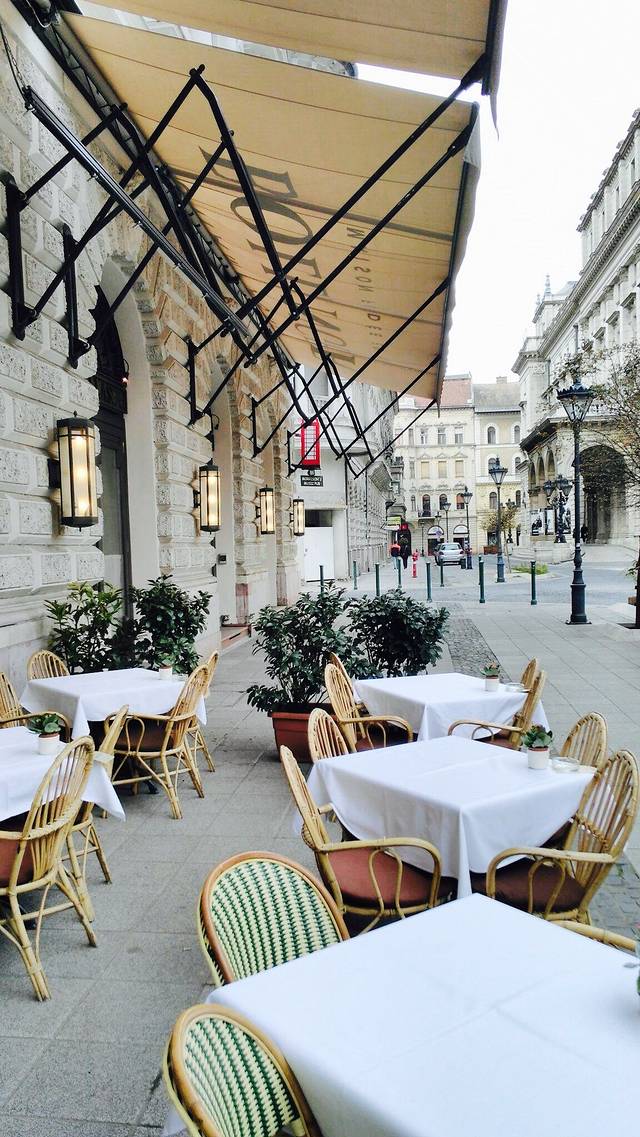 Callas Cafe & Restaurant