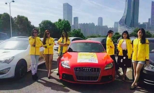 杨铭宇黄焖鸡米饭(大润发店)