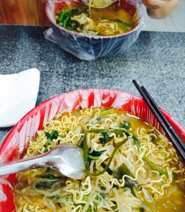 胡记麻辣烫(无名路店)