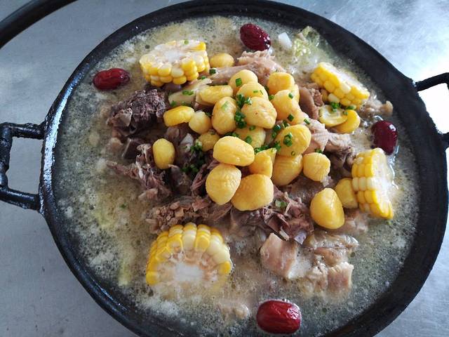 山水农庄吊锅城(三里畈温泉店)