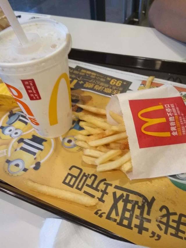 麦当劳(龙华店)