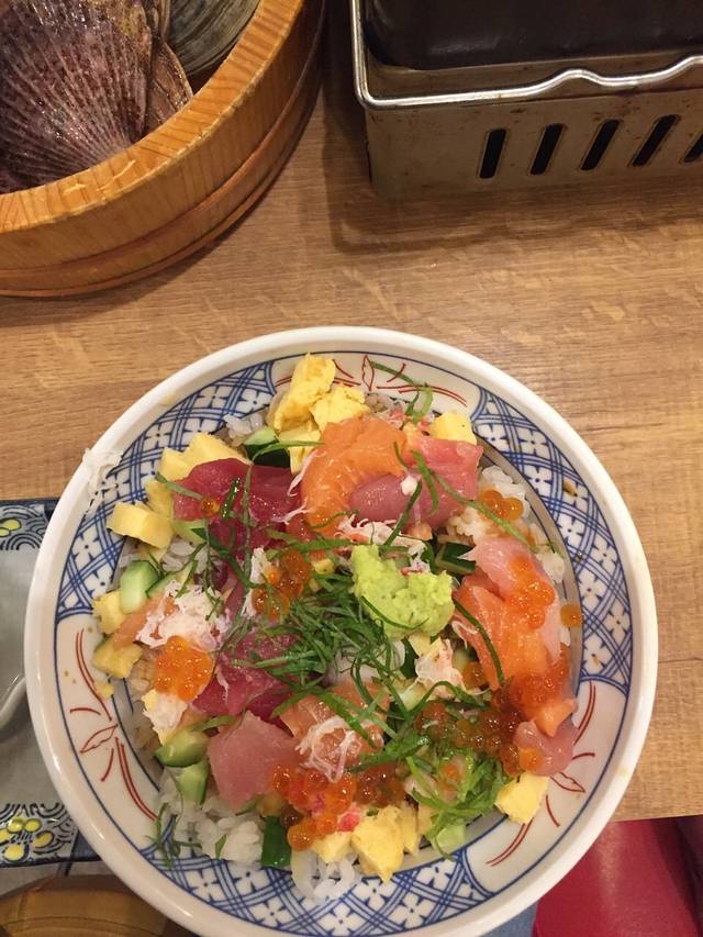 矶丸水产(三宫駅前店)