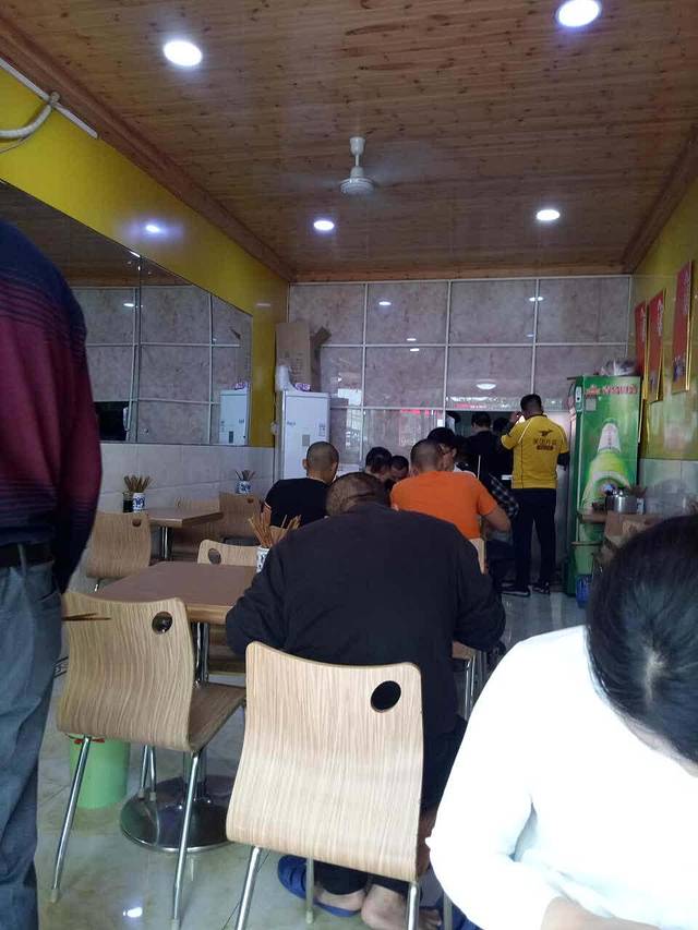 铁蛋刀削面(七一路总店)