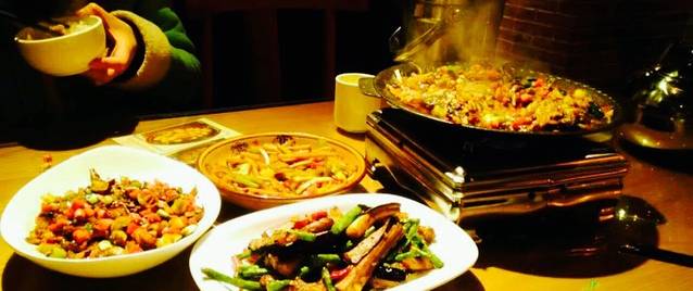 亲青菜食尚餐厅(迎宾中路店)