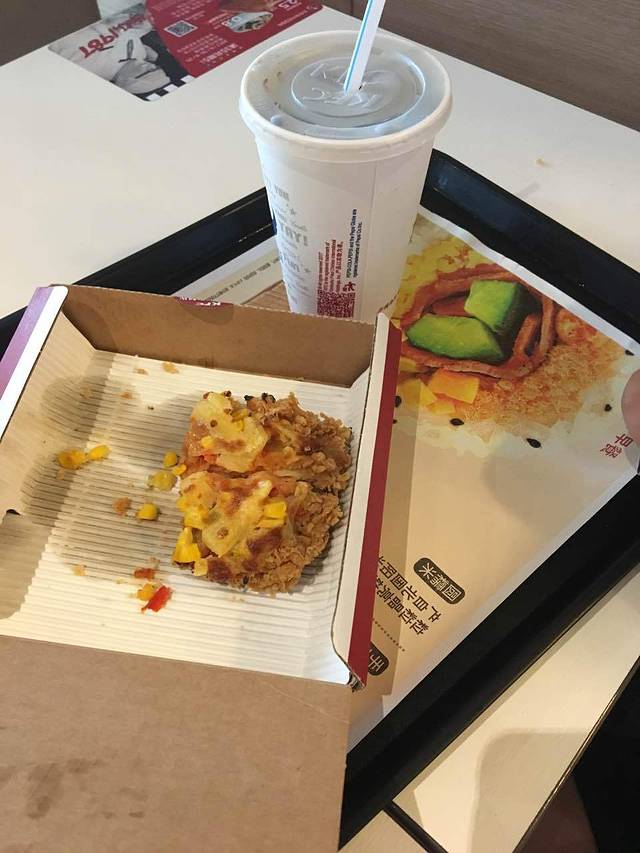 肯德基(包头百货大楼钢铁大街餐厅)