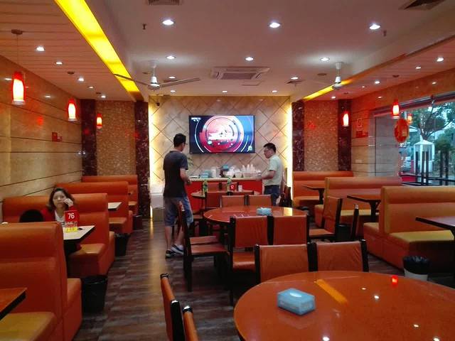 两季烧烤(富蕴路店)