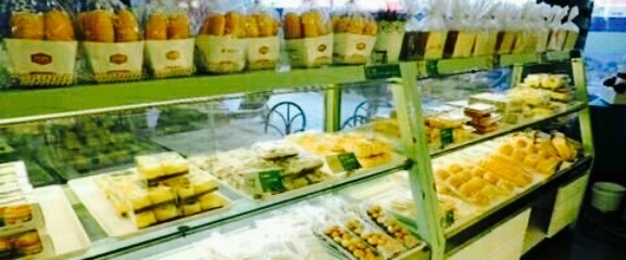 兰兰糕点城(金轮干道总店)