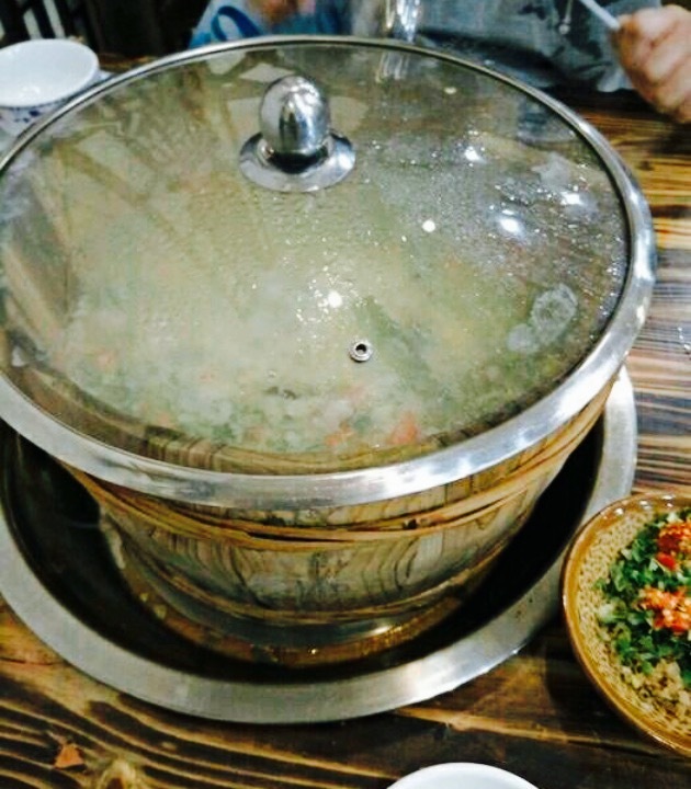 雅府正红木桶鱼(楚雄总店)