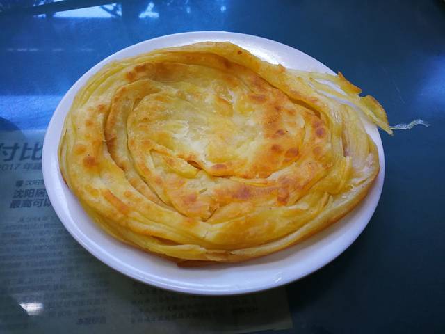 中街吊炉饼鸡蛋糕小吃部