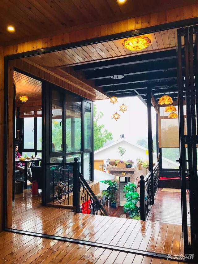 岚轩餐厅(西湖店)