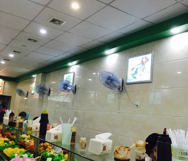 百串百香旋转麻辣烫(南门大街店)