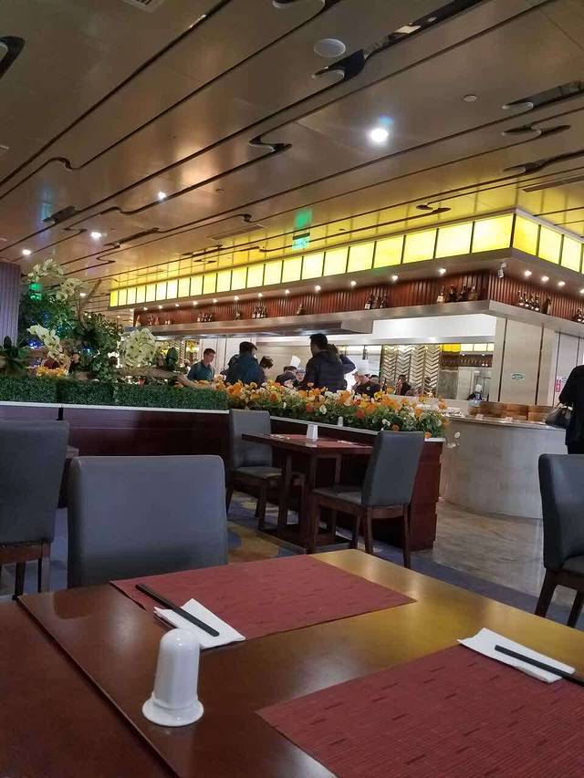 龙跃国际大酒店自助餐