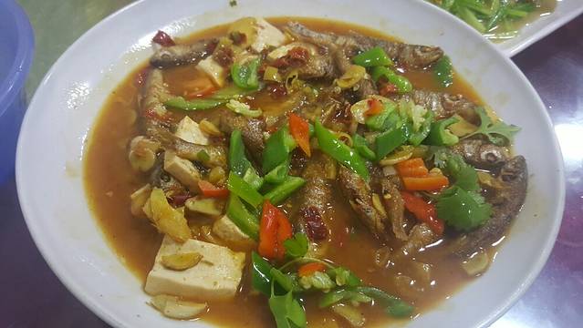 山沟沟土菜馆(和生超市店)