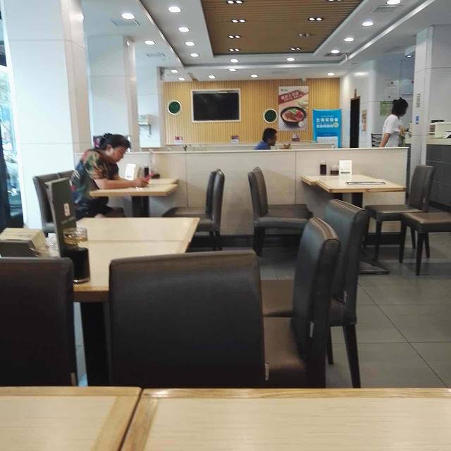 李先生牛肉面大王(华兴店)