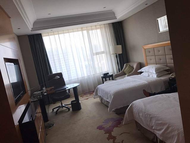 信阳温德姆酒店·郁金香西餐厅