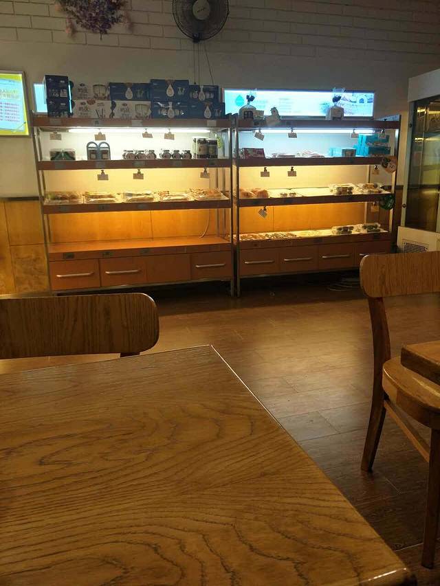 一鸣真鲜奶吧(锦绣名园店)