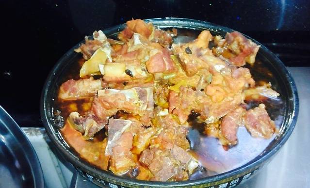 刘杨面馆正宗杀猪菜