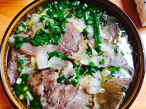 贵州花溪牛肉米线