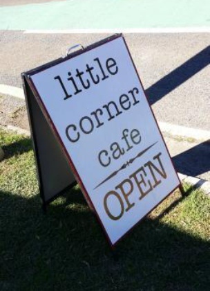 Little Corner Cafe
