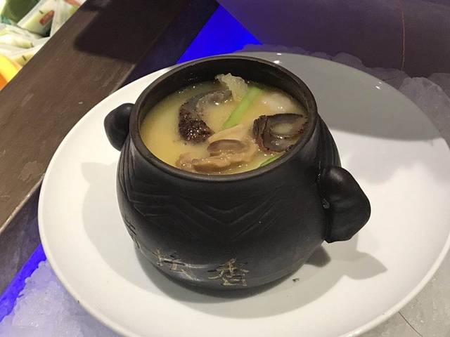 鸿腾国际大酒店(海鲜姿造海鲜烤肉自助餐)