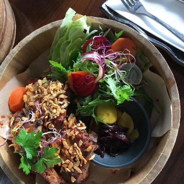 Chikos Restaurant and Cafe