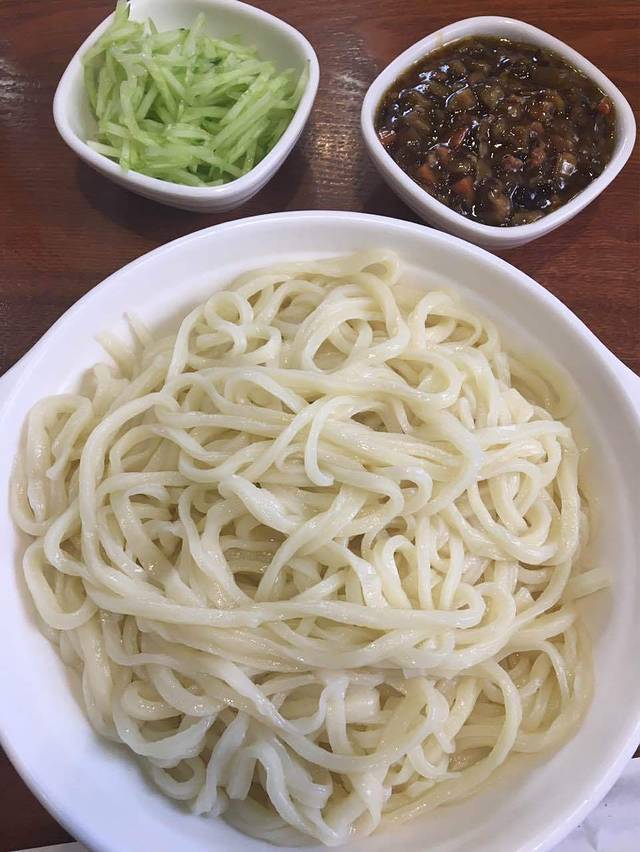 金色麦田专注手工面条(呼兰店)