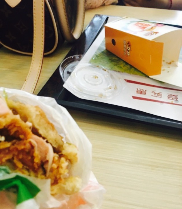 迈德思客·汉堡·烤鸡(安塞体育场店)