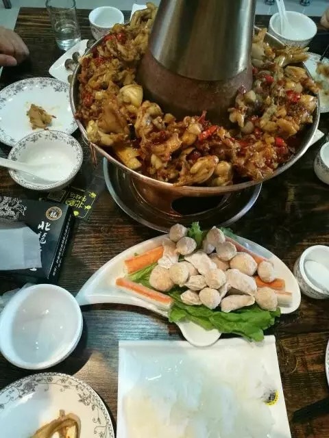 北郡牛蛙炭火锅