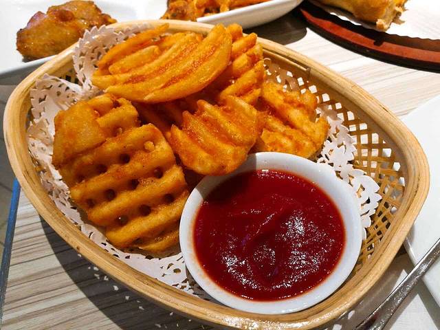 必胜客(航洋国际店)