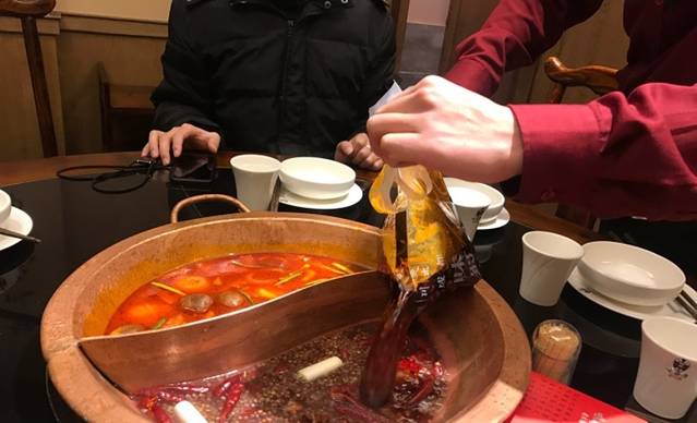 味蜀吾正宗川味老火锅(横店店)