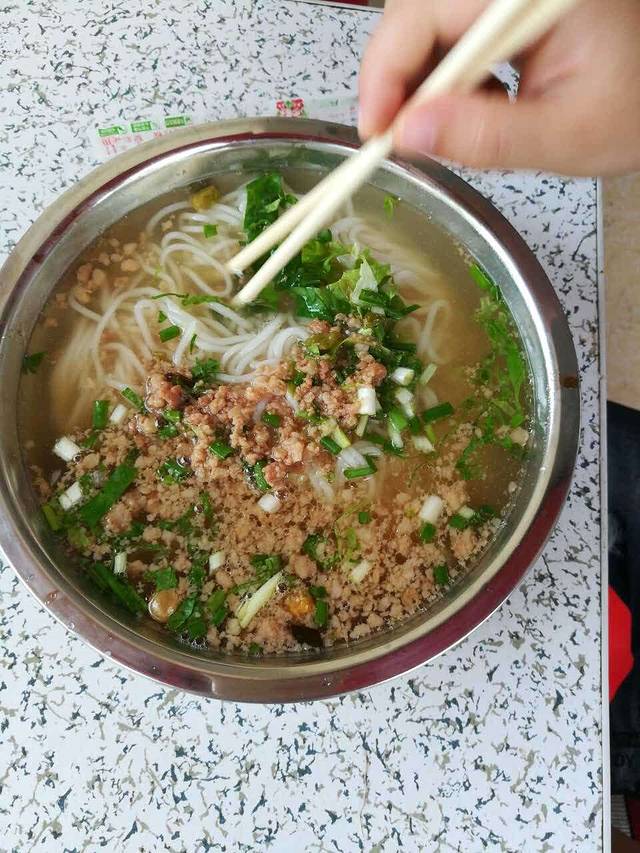 春阳生榨米粉(青秀山市场店)