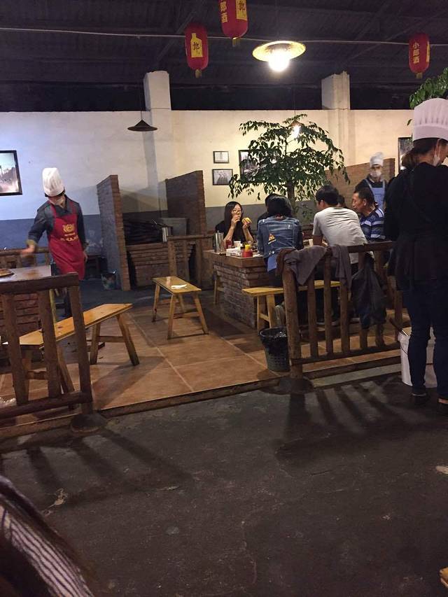 土灶香柴火鸡(M60店)