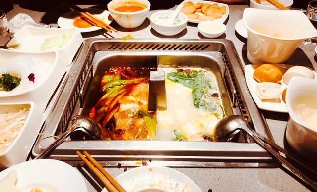 海底捞(高新万达广场店)