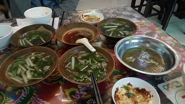 汤牛汤跷脚牛肉总店