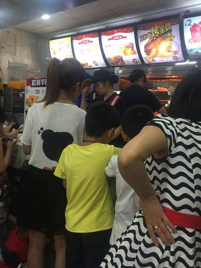 华莱士·全鸡汉堡(太和店)