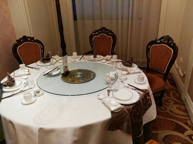 蓝鲸大厦餐饮部