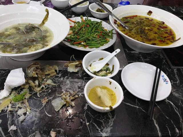 冰城东北饺子馆(合丰苑店)