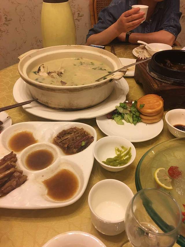 胡家花园(湖滨路店)