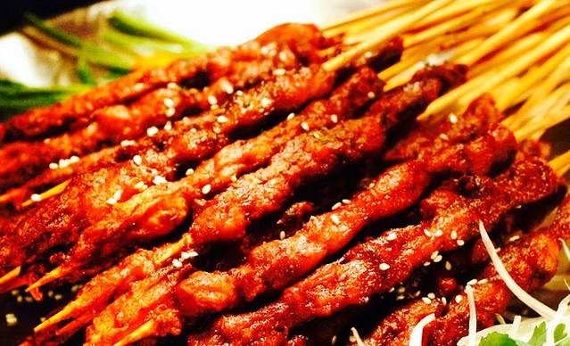 传老板烤羊腿(一厂店)