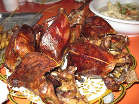 伊通周三特色烧鸽子美食城