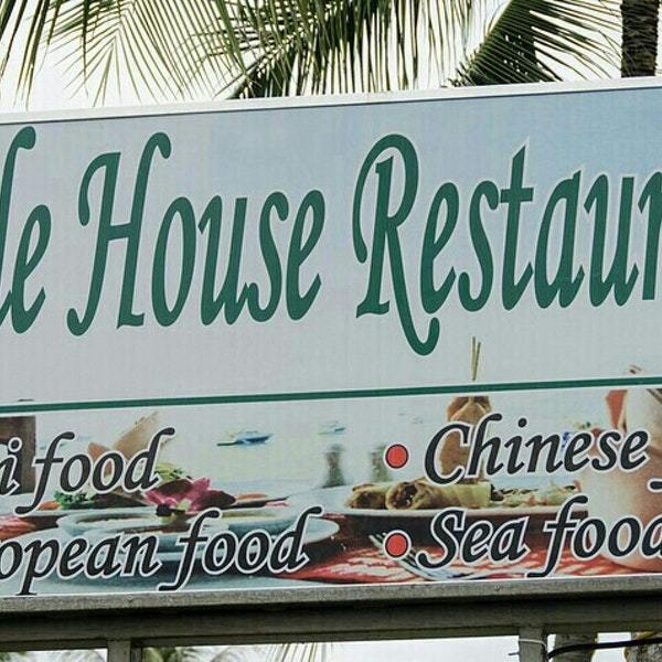 Smile House Restaurant