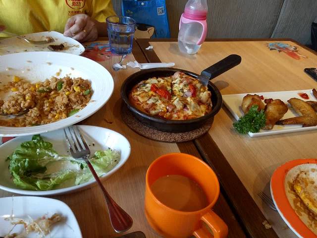 必胜客(清远康乐店)