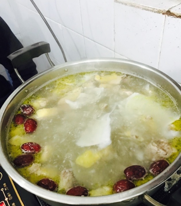 荣记生蚝鸡煲(赤坎店)