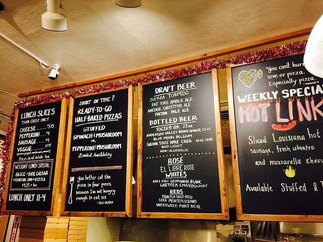 Zachary's Chicago Pizza