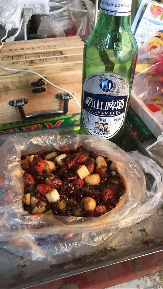 贾顺伟脱骨烧鸡(孟津桂花大道店)