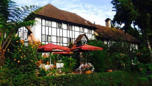 The Smokehouse Hotel & Restaurant