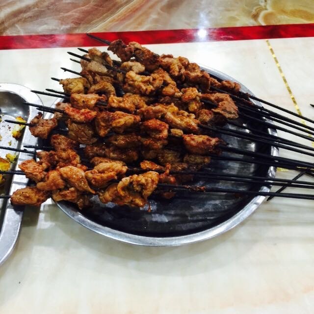 清真尕穆萨美食城总店