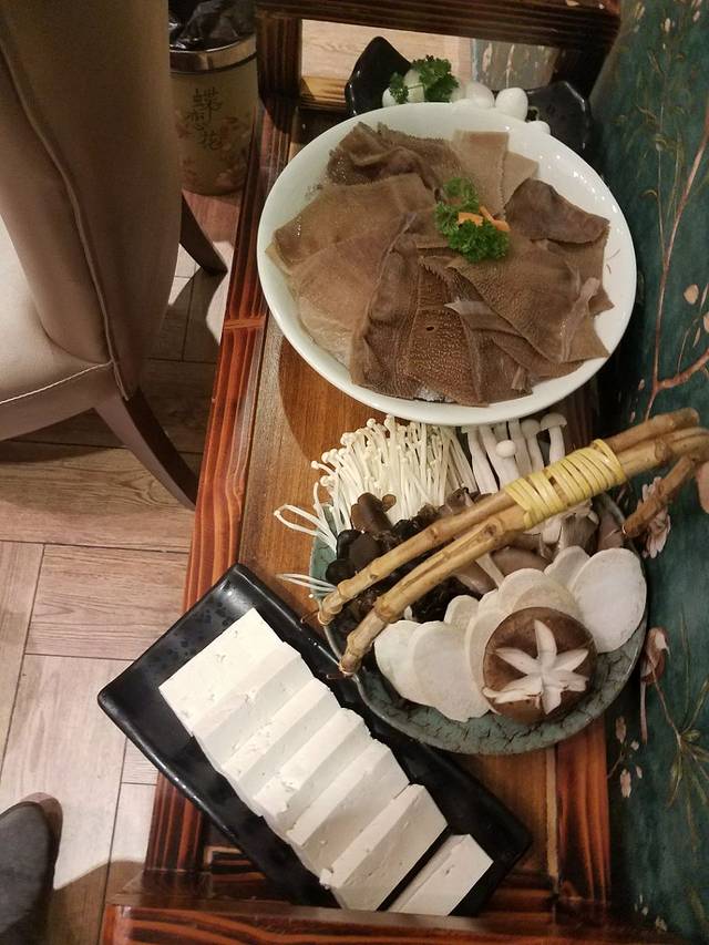 牛夫人·潮汕鲜牛肉火锅(1912店)