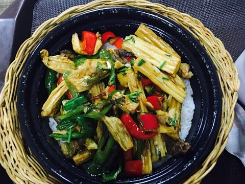 开心老婆煲仔饭