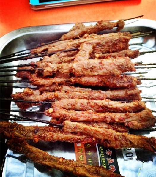 张鹏烤肉清真店